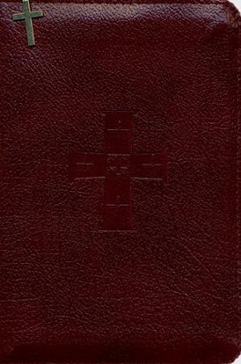 St. Joseph Sunday Missal: The Complete Masses for   Sundays, Holydays, and the Easter Triduum   -     By: John C. Kersten
