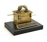 Ark of the Covenant Sculpture