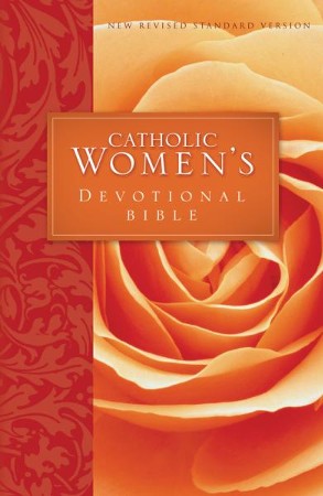 NRSV Catholic Women's Devotional Bible, Softcover: 9780310900573 ...