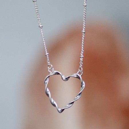 silver twisted heart necklace